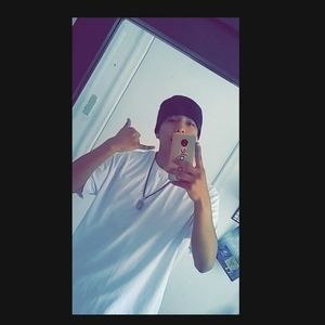 Meet your Posher, Santos